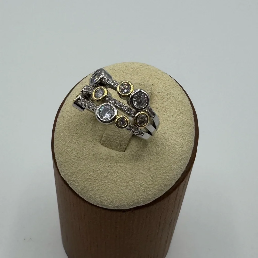 14k 3 Row Station Ring - Picture 12 of 13